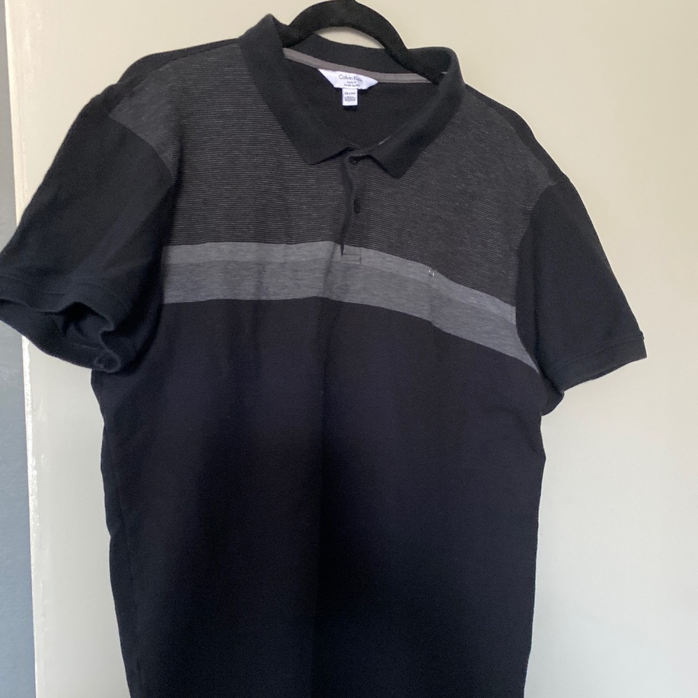 - Calvin Klein body fit polo shirt XL